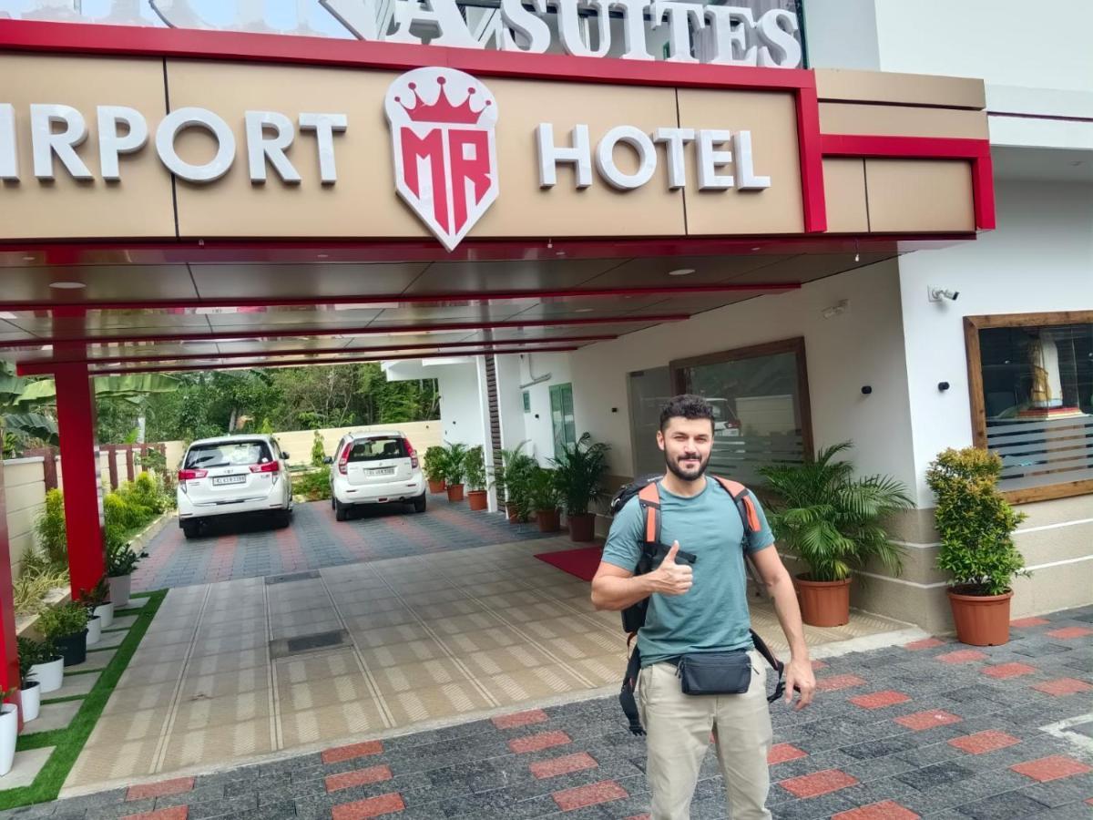 Marina Suites Airport Hotel Kochi Екстер'єр фото