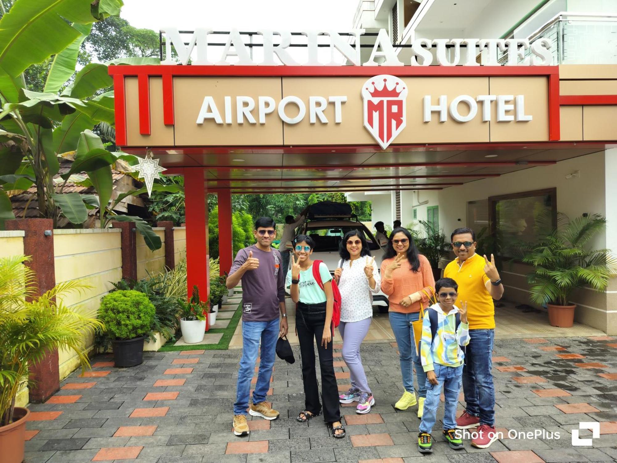 Marina Suites Airport Hotel Kochi Екстер'єр фото