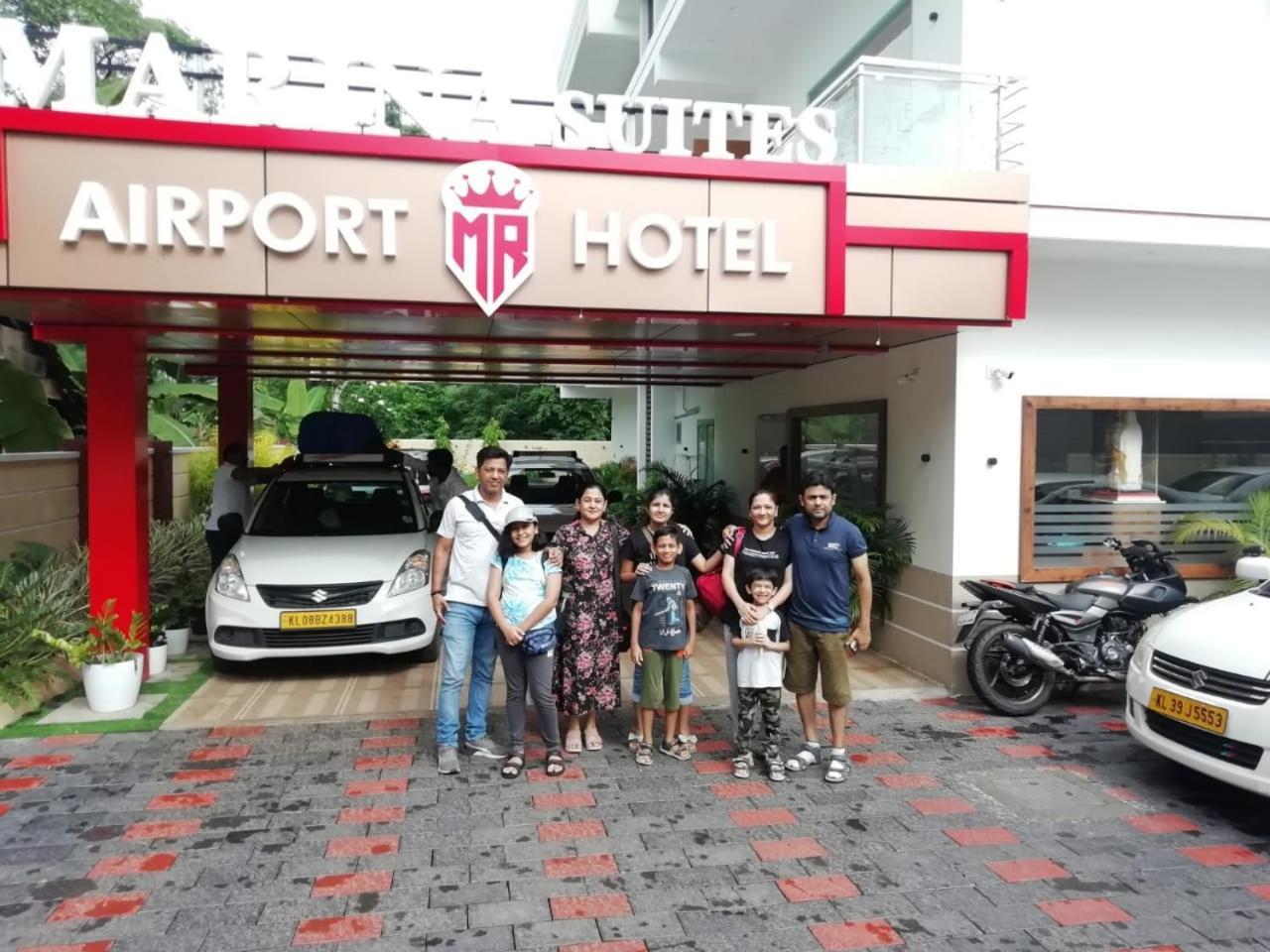 Marina Suites Airport Hotel Kochi Екстер'єр фото