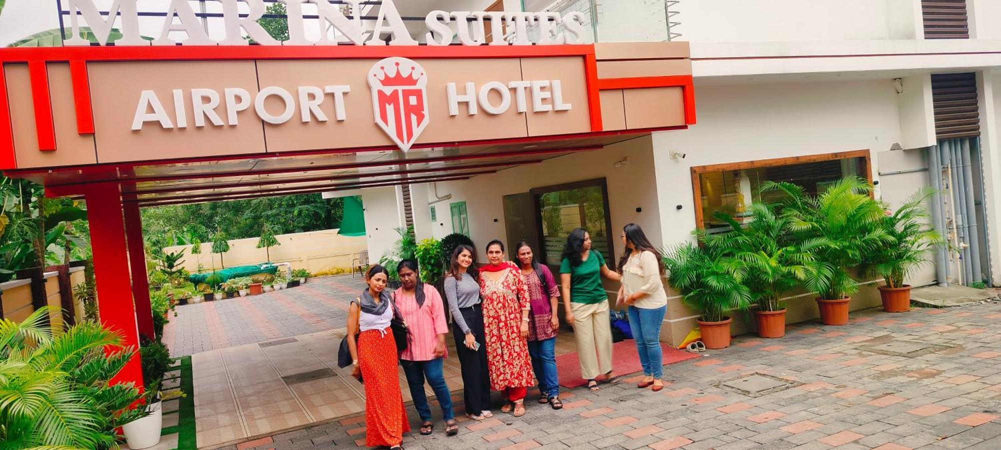 Marina Suites Airport Hotel Kochi Екстер'єр фото